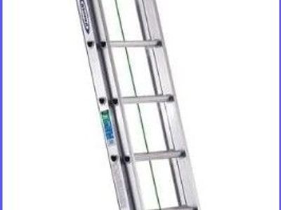 24 ft Extension Ladder and Stabilizer
