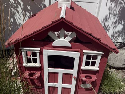 FREE Children’s Play House