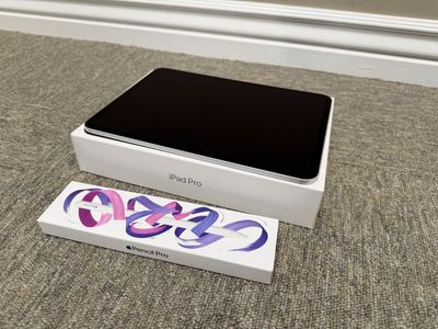 iPad Pro 11in - M4 WiFi / Cellular - 1 TB - Nano Texture - Silver *with Apple Pencil*
