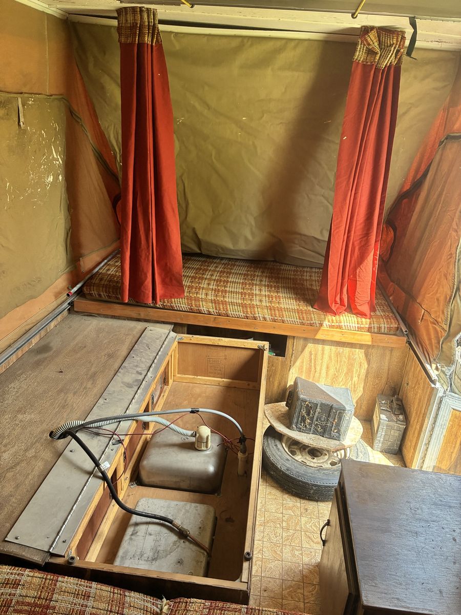 Main image 9