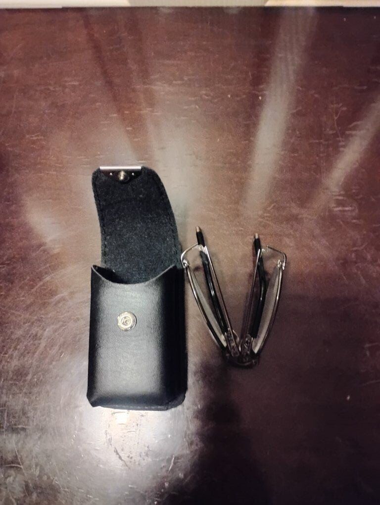 new foldable reading glasses with pouch only $5