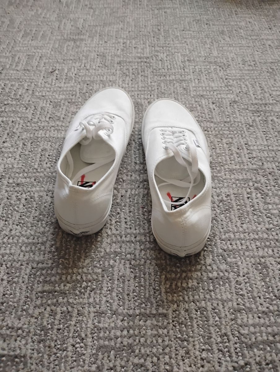 Vans Shoes size 9