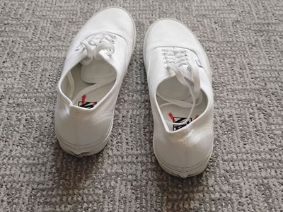 Vans Shoes size 9