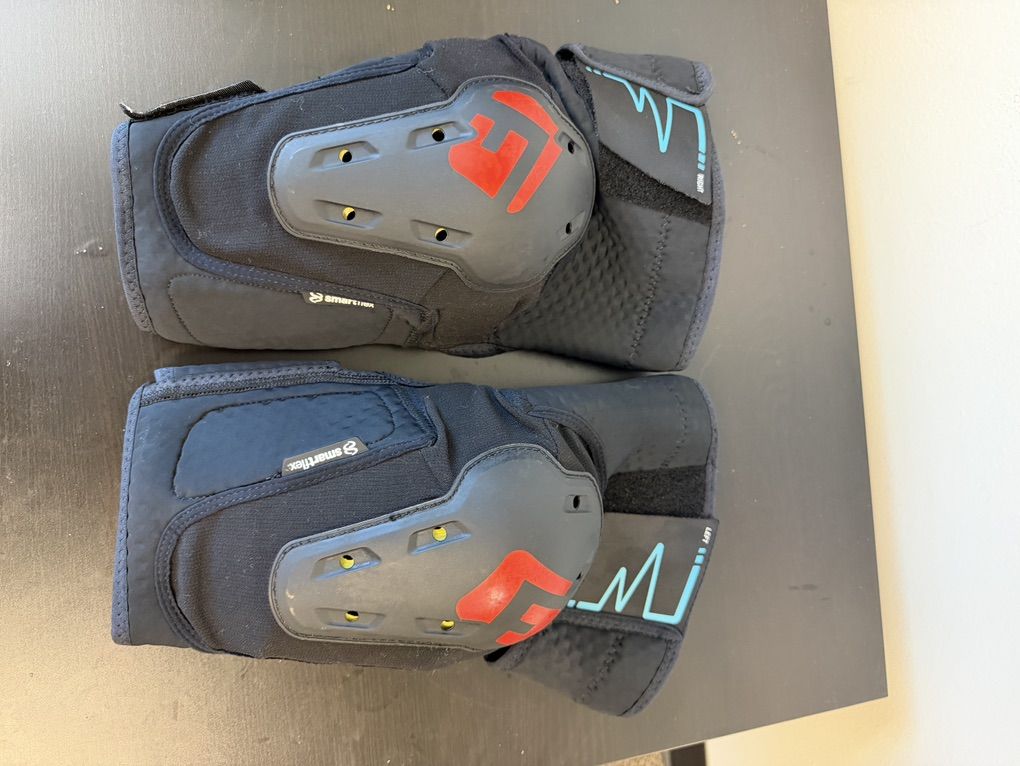 G Form Knee Pads