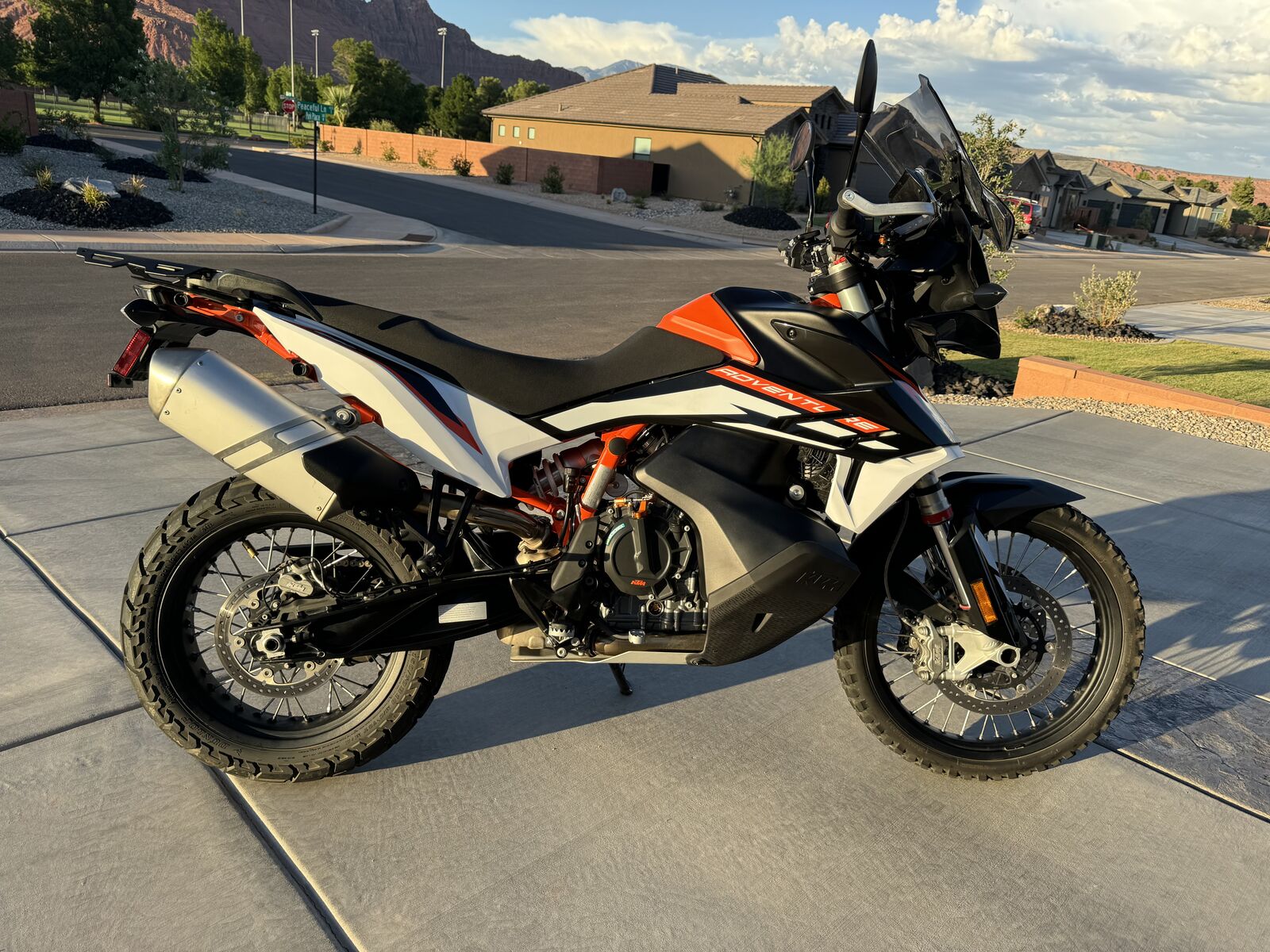2022 KTM Adventure 890 R Tour w/ Tech Pack + Upgrades