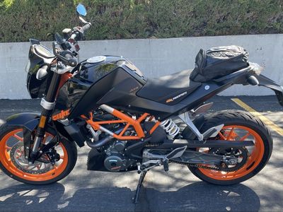 2016 KTM Duke 390