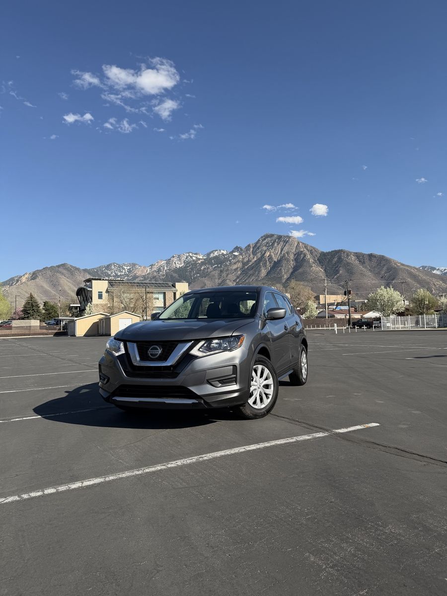 2018 NISSAN ROGUE S