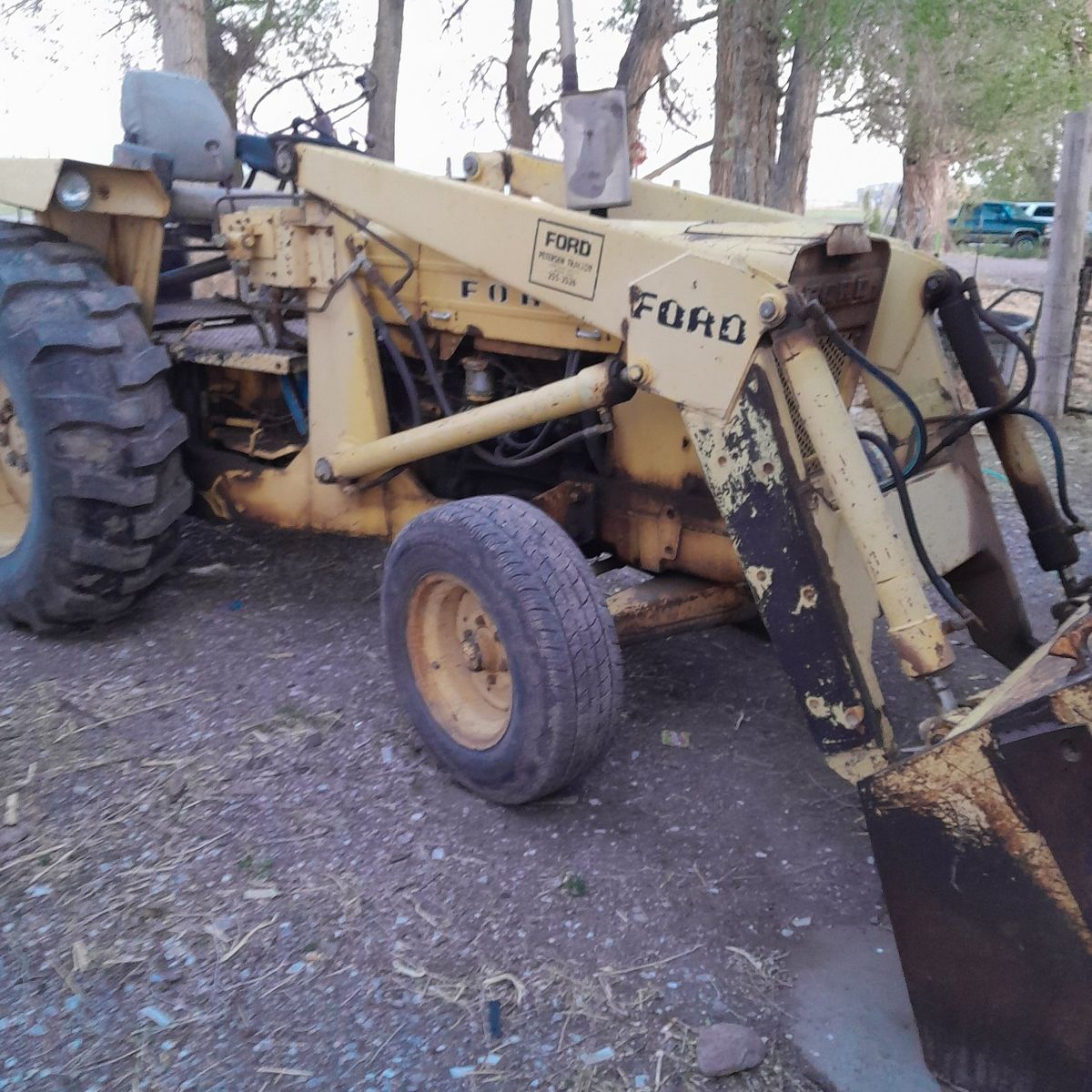 Ford tractor