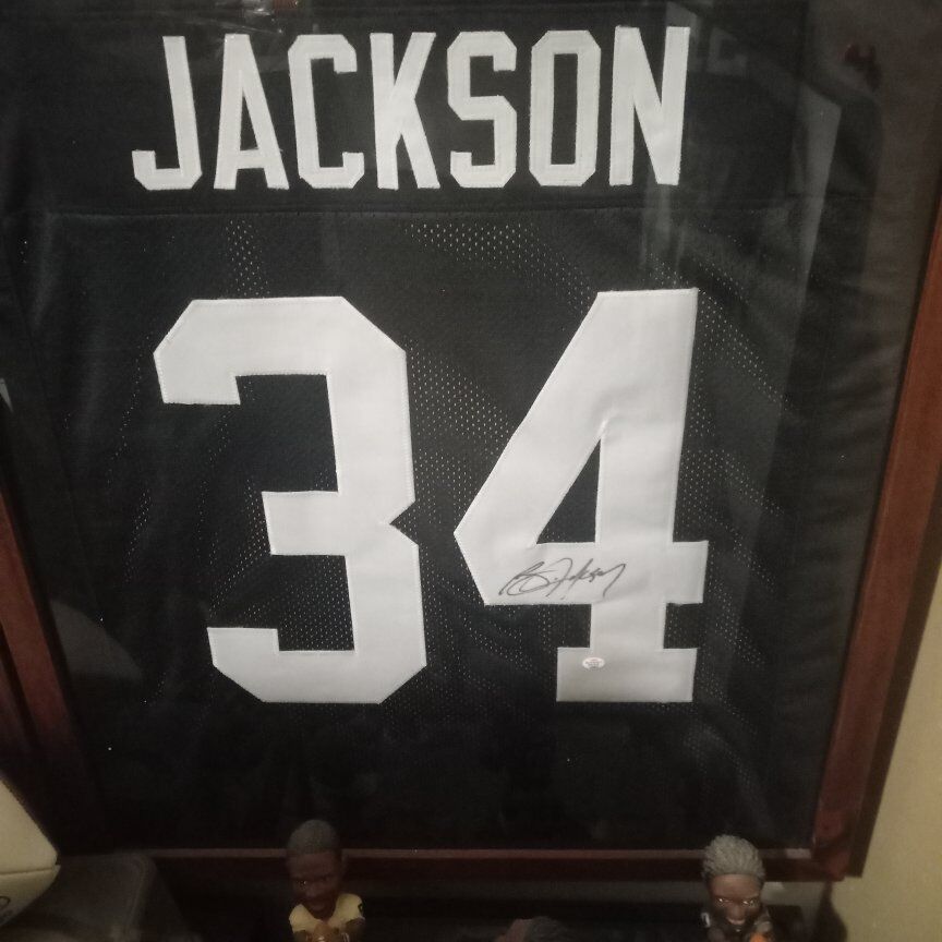 Bo Jackson autograph jersey