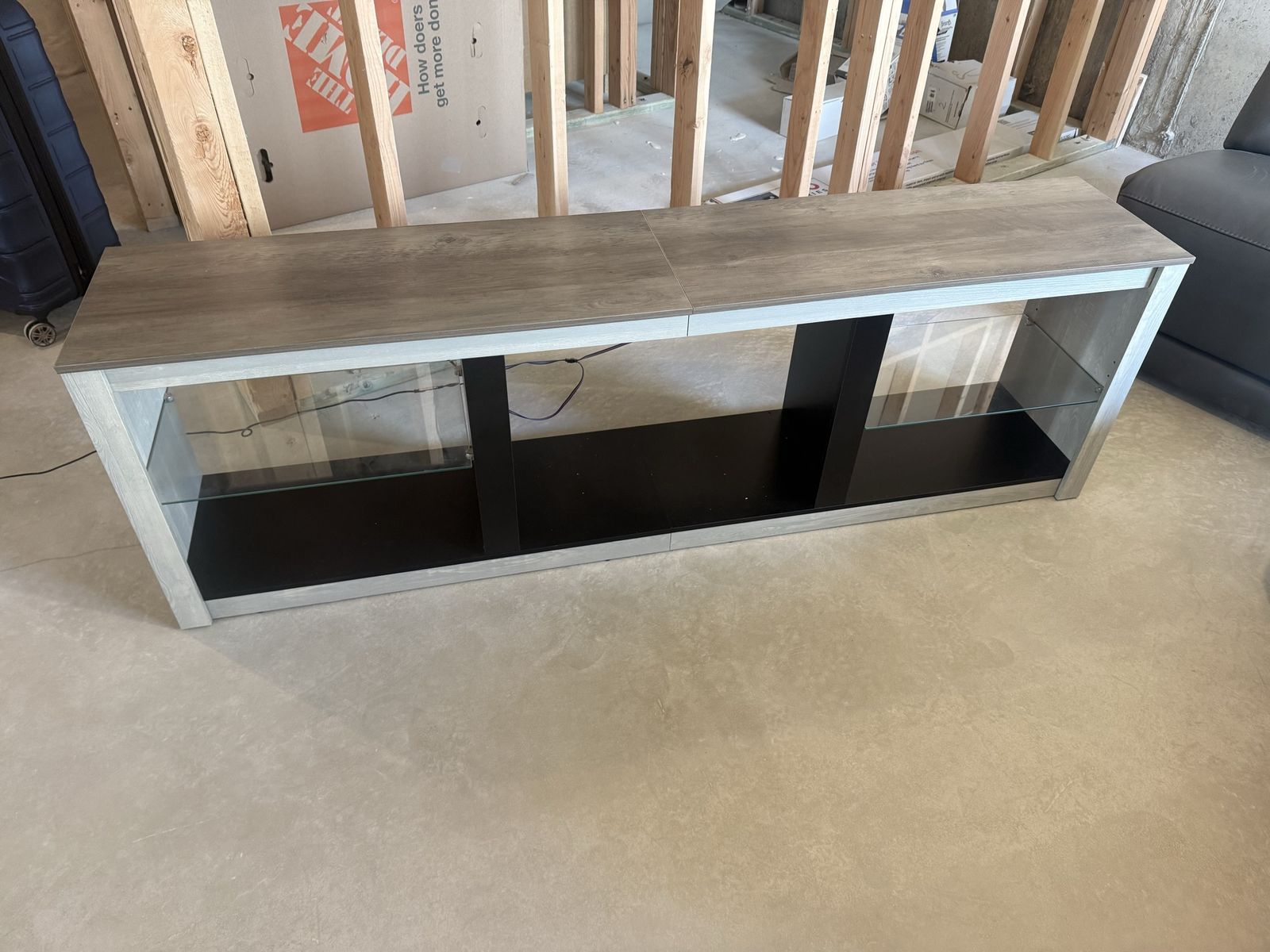 Tv Stand / Entertainment Center LEDs