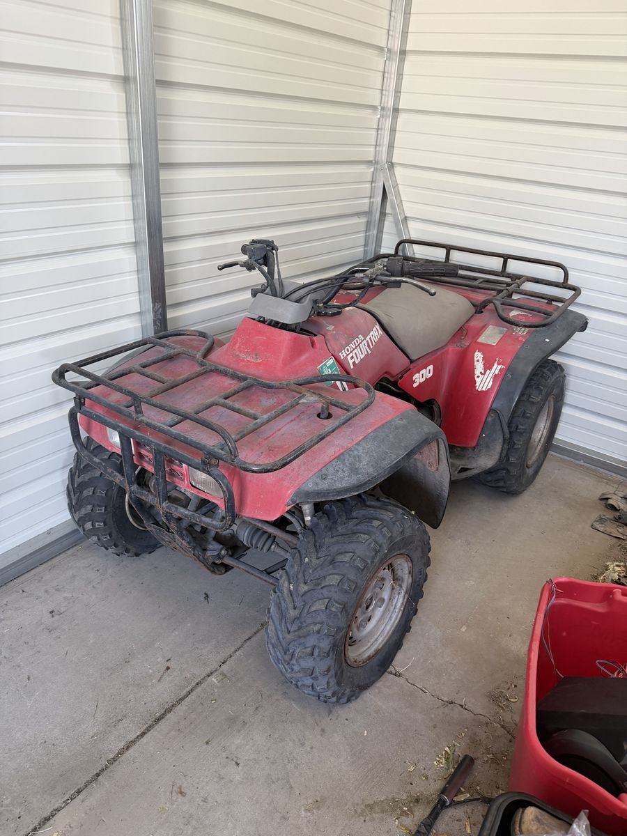 Honda TRX 300 Fourtrax 4x4