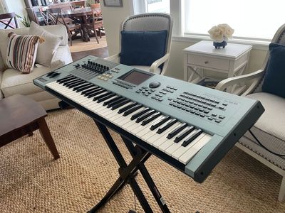 Yamaha MOTIF XS6 Music Production Synthesizer Keyboard Workstation
