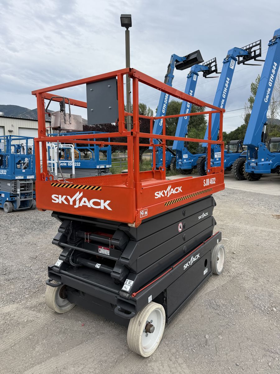 2017 Skyjack SJ 4632 Scissor Lift | 399 Hours | 2-Yr Warranty