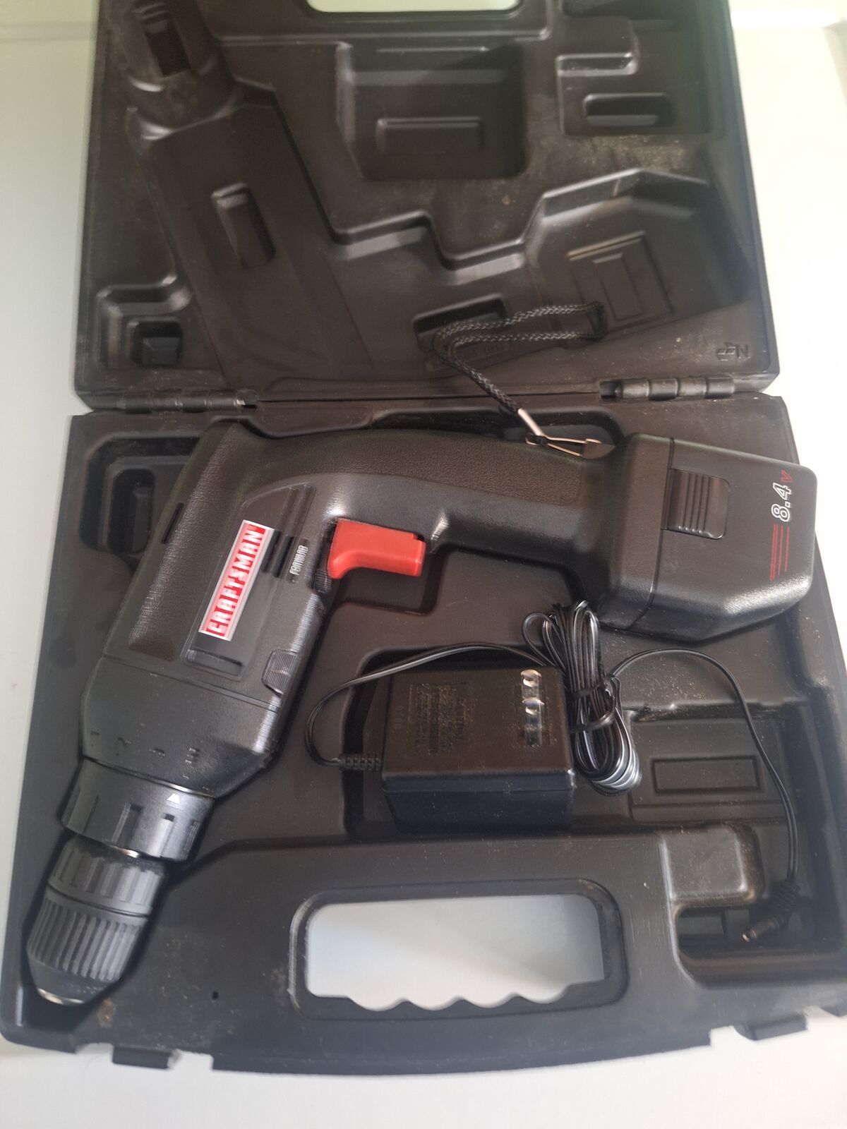 CRAFTSNMAN DRILL 8.4 v