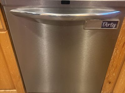 Frigidaire Gallery Stainless Steel Dishwasher Good working condition!