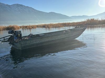 2001 war eagleDuck Hunting/fishing Boat
