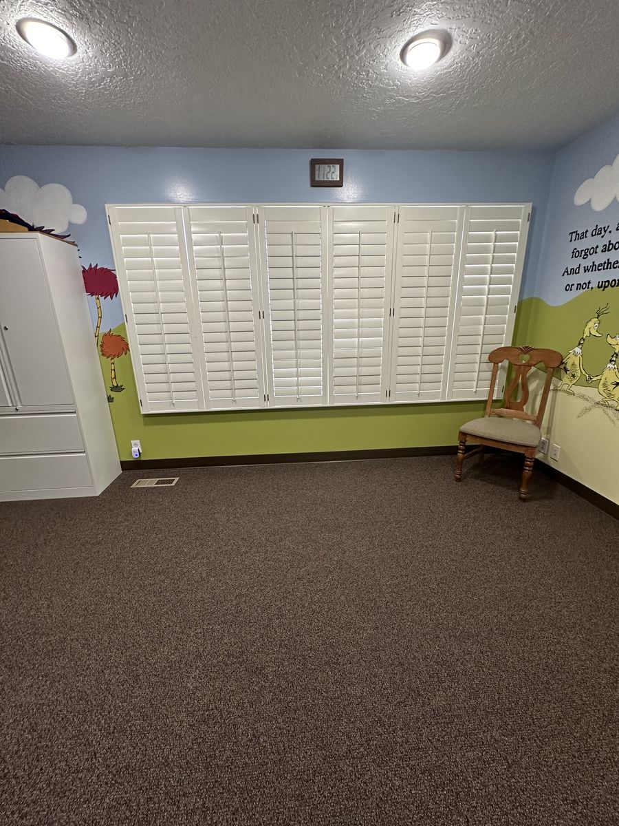 Main image 3