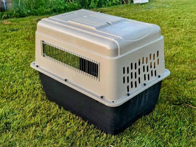 Dog kennel carrier 36"L Large