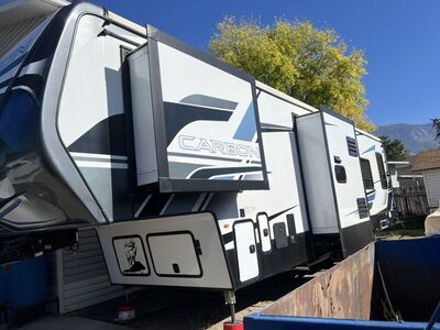 2022 Keystone Carbon 350