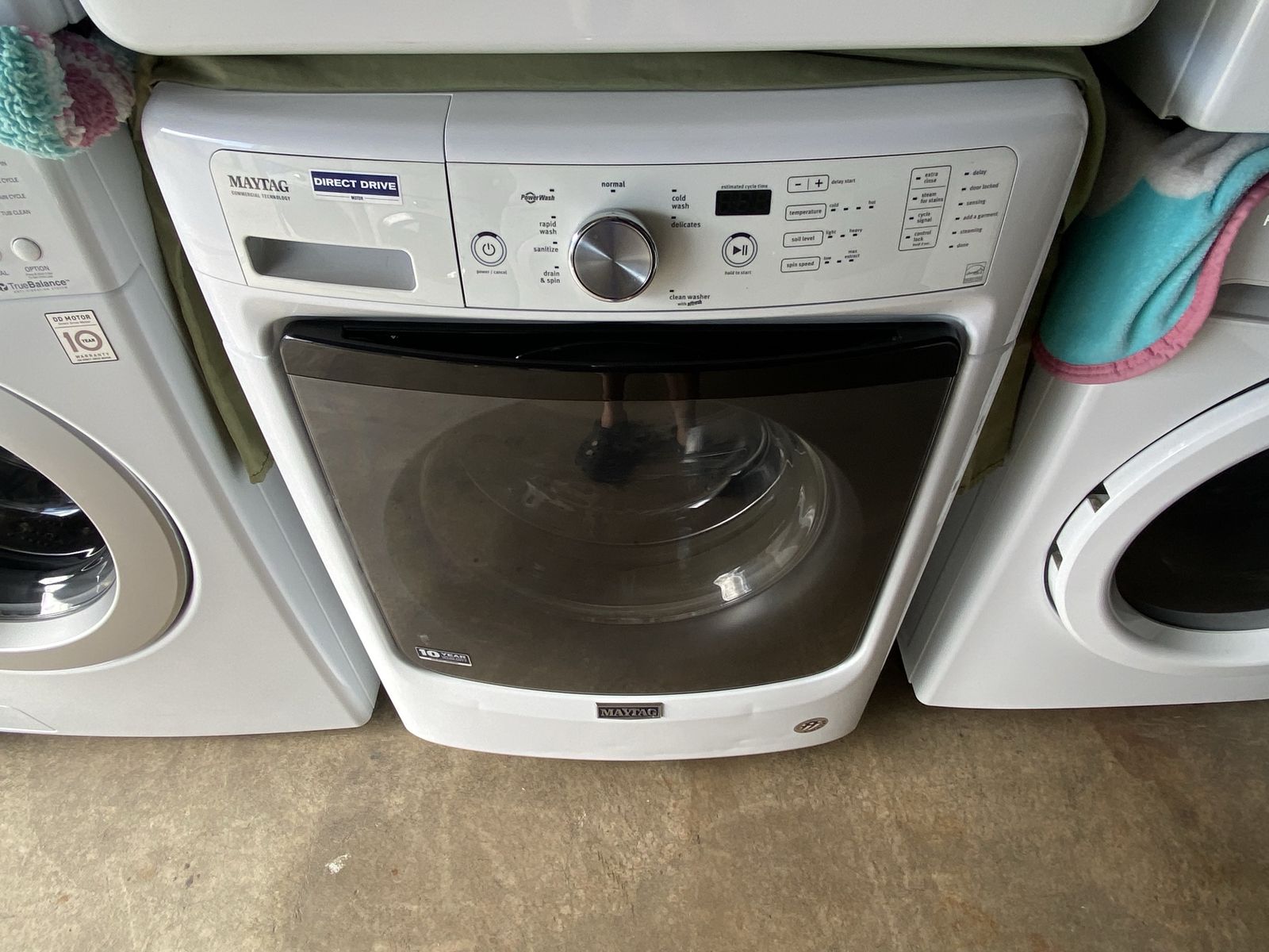 Main image 4