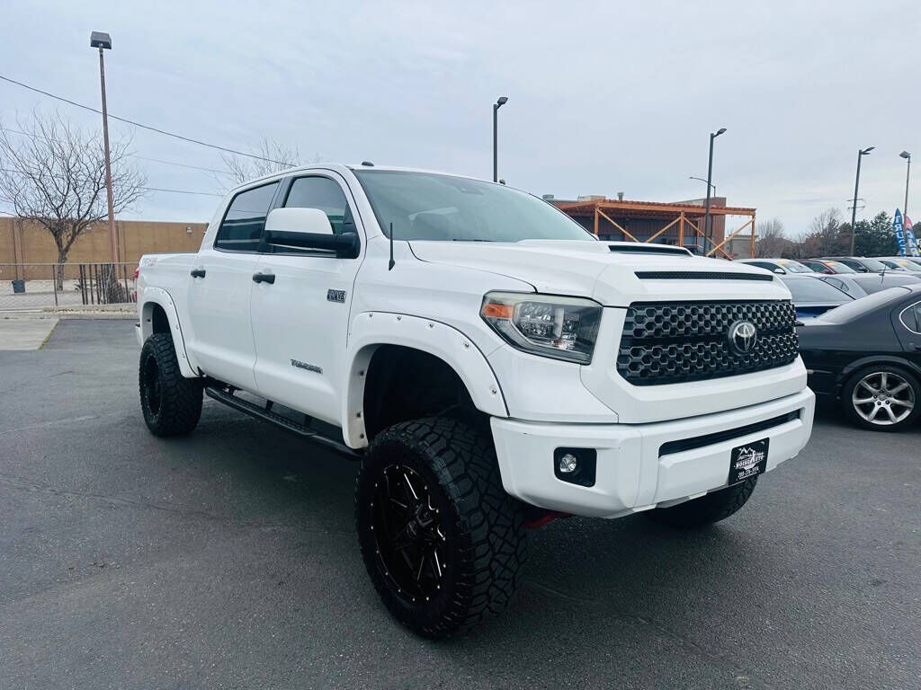 2018 TOYOTA TUNDRA SR5