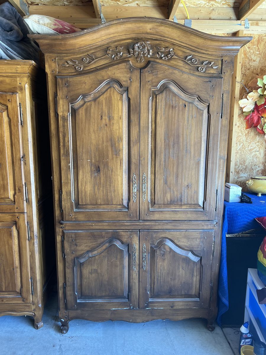 Beautifully Crafted Armoire