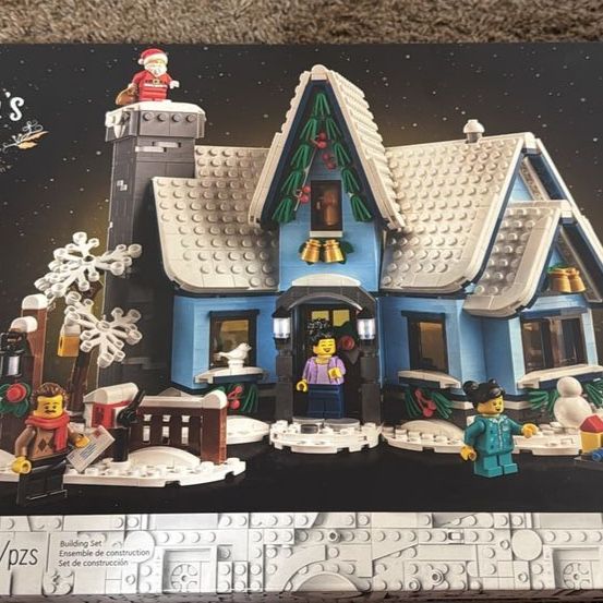 Lego Santa’s Visit 10293 Winter Village New and Sealed