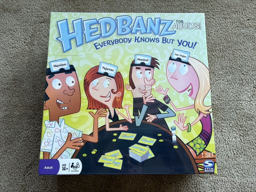 NEW Hedbanz for Adults Game