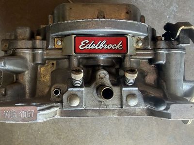 Edelbrock 1406 600 CFM Performer Series Carburetor Used