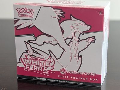 White Flare Pokemon Center Elite Trainer Box