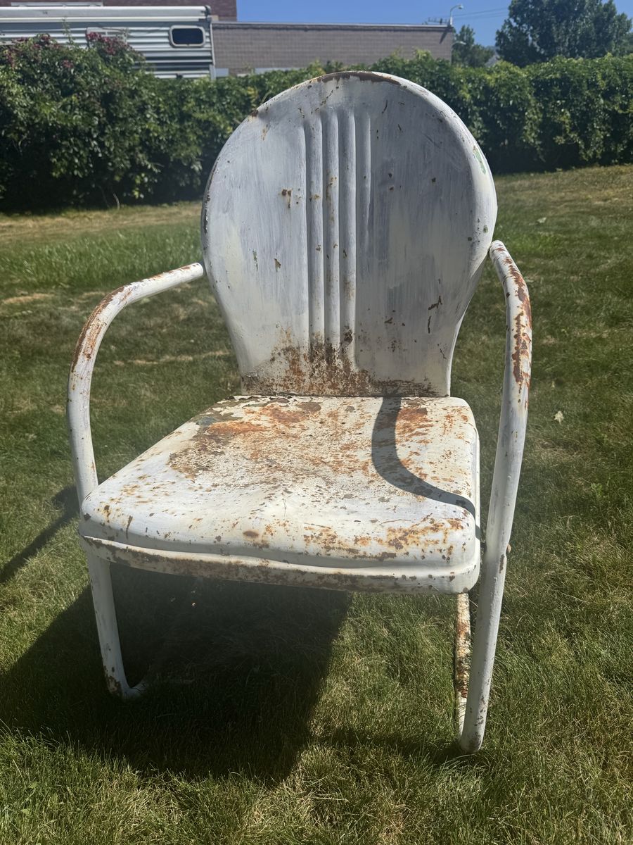 Vintage Metal Lawn Chair - Shabby Chic Retro Patio Bouncer