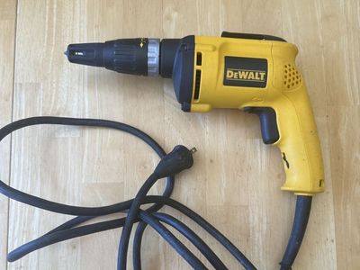 Dewalt Model 255 corded drywall screw gun