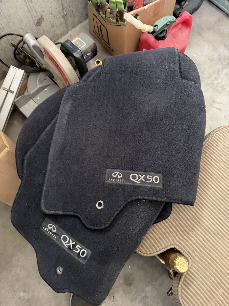 Infinity QX50 car mats, new, for 2017