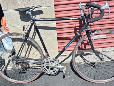 Molybdenum racing bike