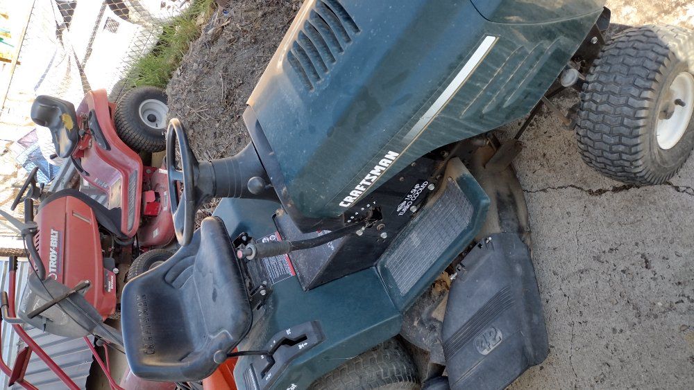 Craftsman 15.5HP  42"Cut Riding Mower 
I tried to