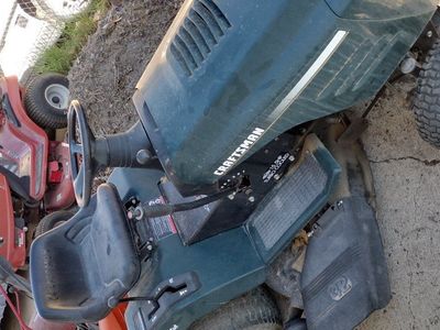 Craftsman 15.5HP 42"Cut Riding Mower
I tried to