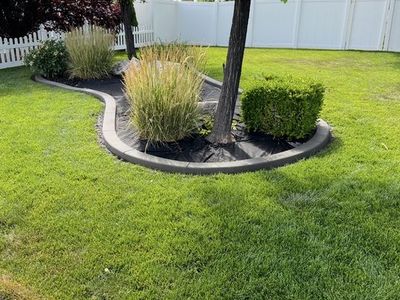 Custom Concrete Landscape Curbing & Edging - Professional Installation Service