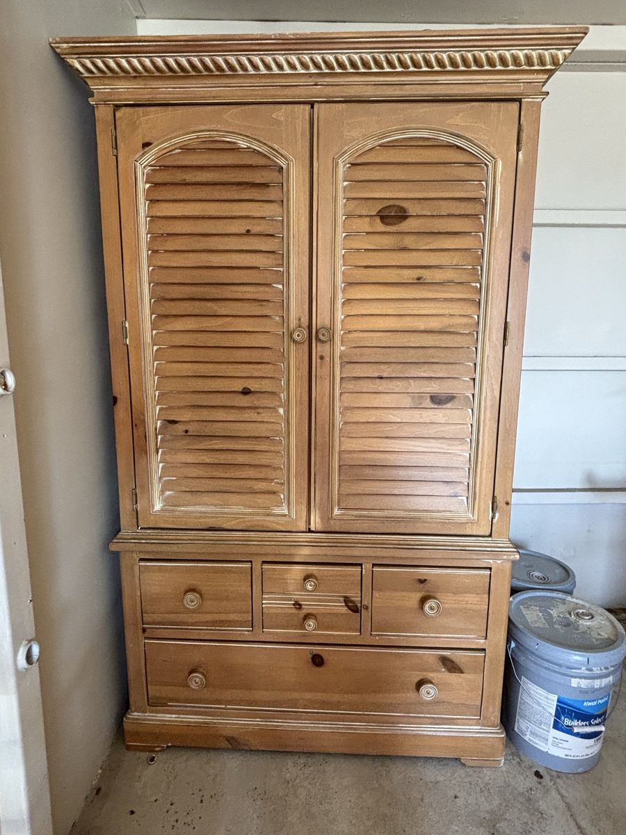 Armoire