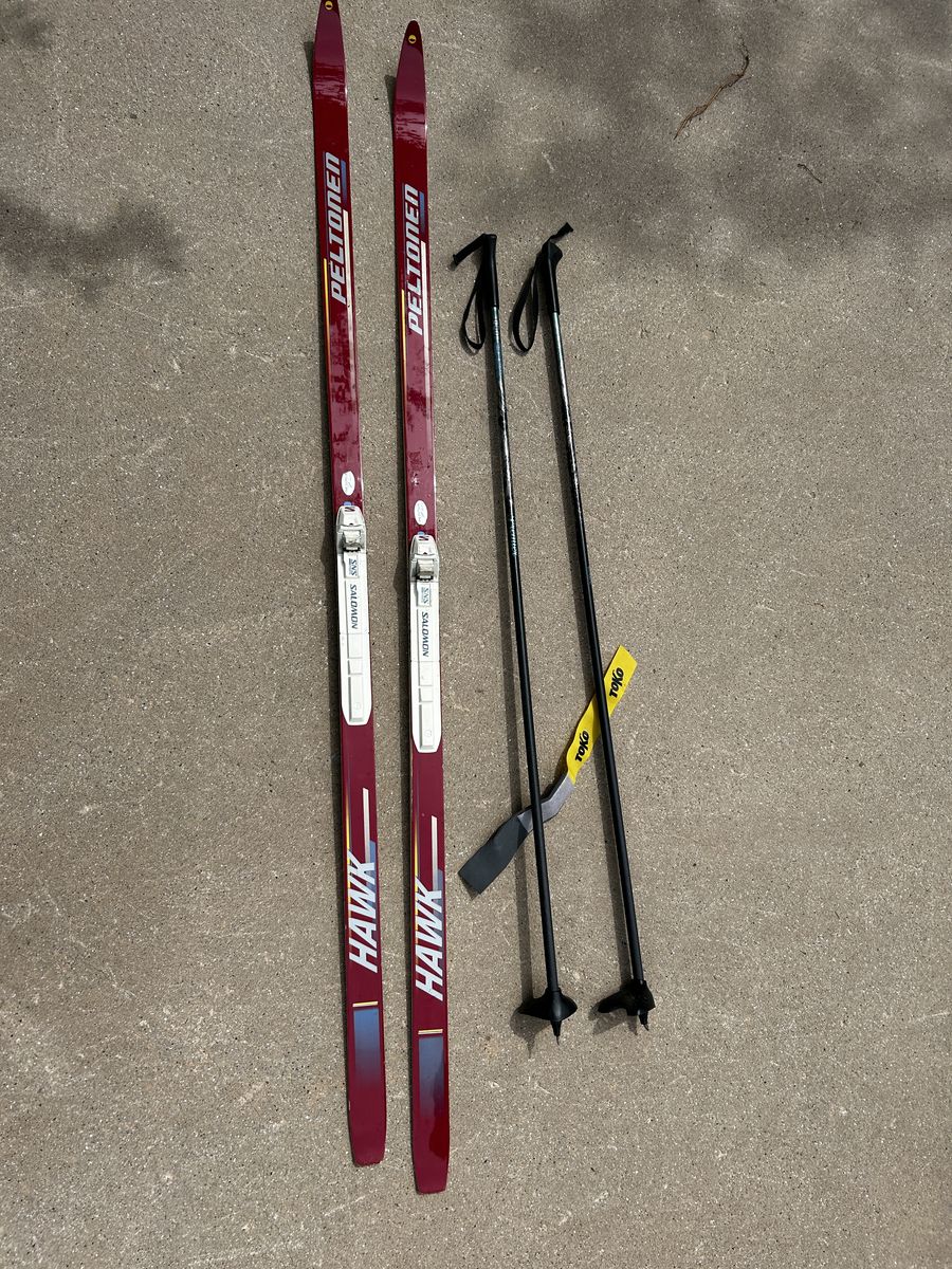 Cross Country Skis & Poles - Peltonen