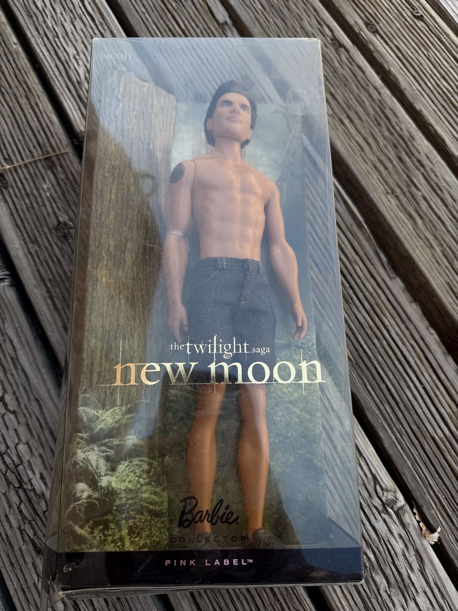 Mattel Barbie Collector Pink Label The Twilight Saga New Moon Jacob Doll NIB