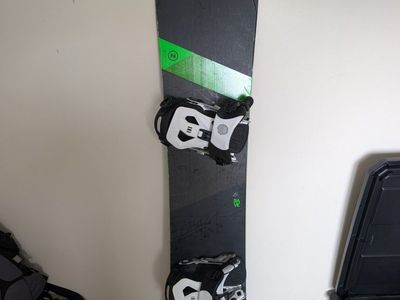 Nideker Rave 162 w/Gnu Psych Speed in Bindings