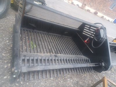 AMAZING SKID STEER ROCK PICKER ARENA CLEANER