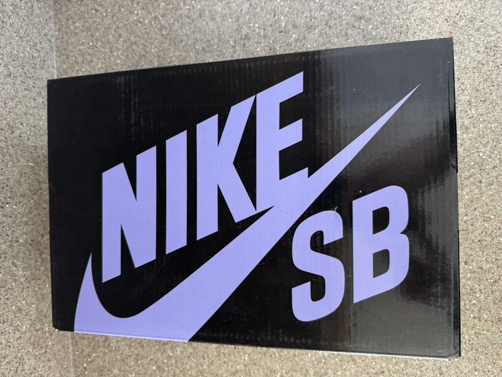 Nike SB Dunk Low Purple Pigeon