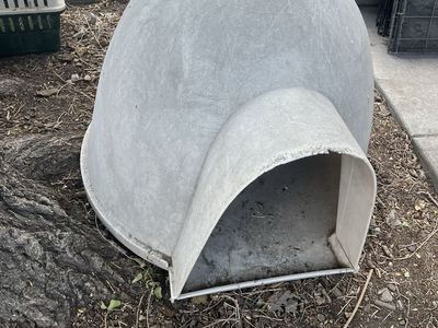 XL Dogloo Doghouse