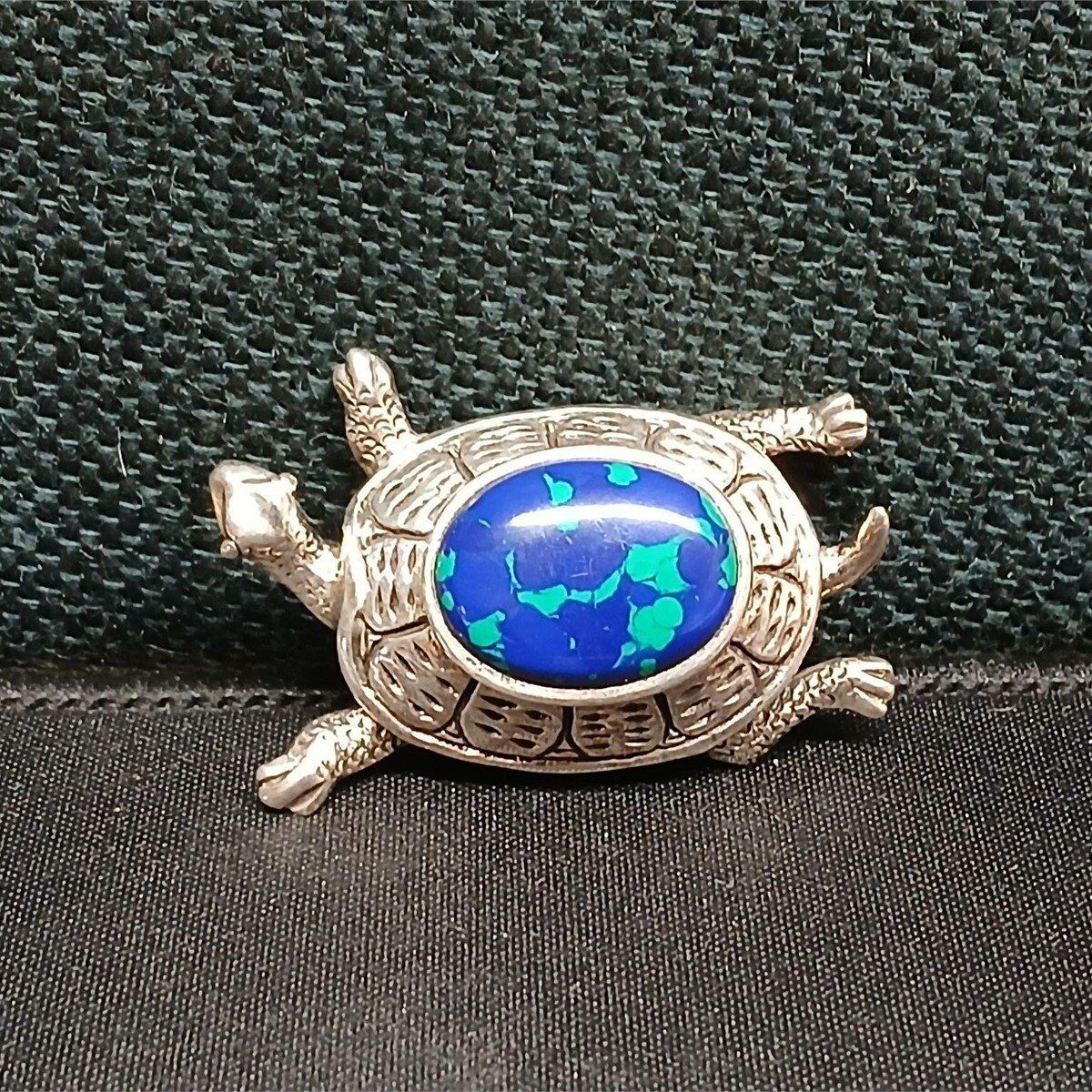 vintage silver turtle brooch/pin
