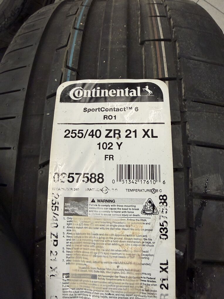 255/40 Zr21 Continetal Sport contact Tires