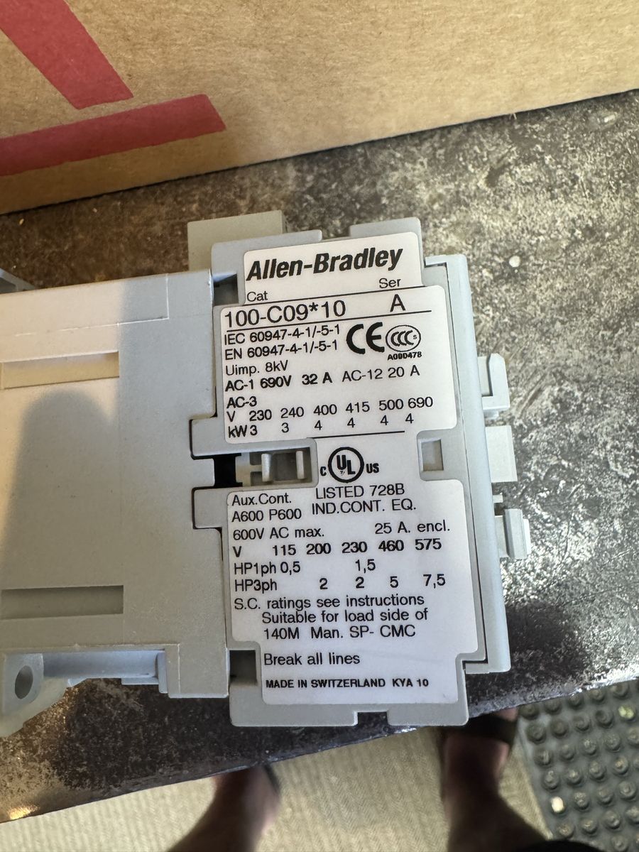 Allen-Bradley 100-C09*10 IEC 60947-4-1/5-1 Industrial Contactor (Made in Switzerland)