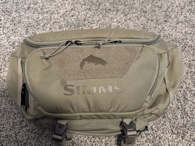 Simms hip pack