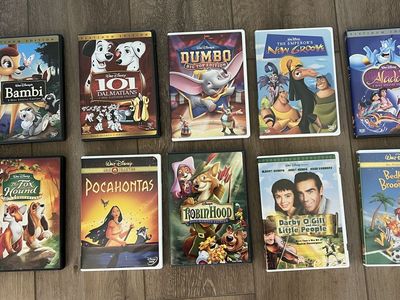 Disney Classics 10 DVD Set: Bambi, 101 Dalmatians, Dumbo, Aladdin, Fox & Hound, Pocahontas & More