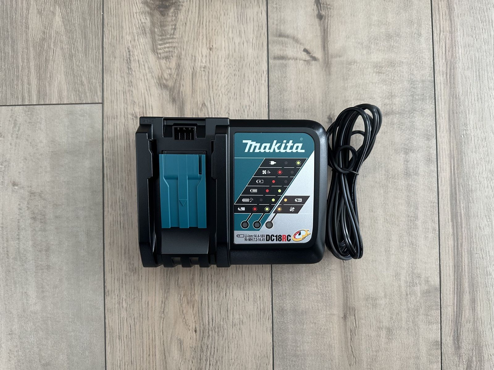 Makita 18 Volt Charger